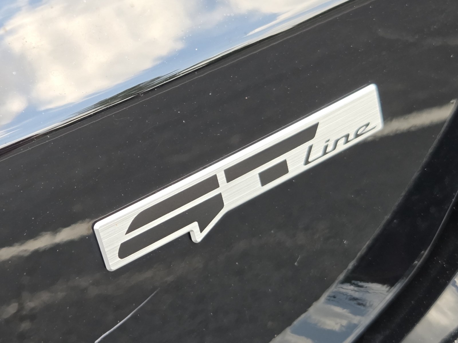 Used 2023 Ebony Black Kia GT-Line image 16