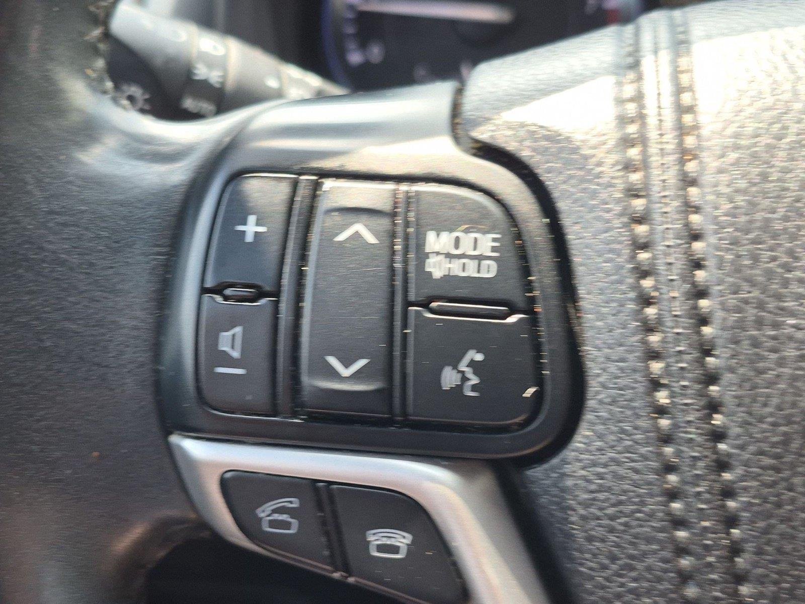 Used 2014 Silver Sky Metallic Toyota Limited image 20