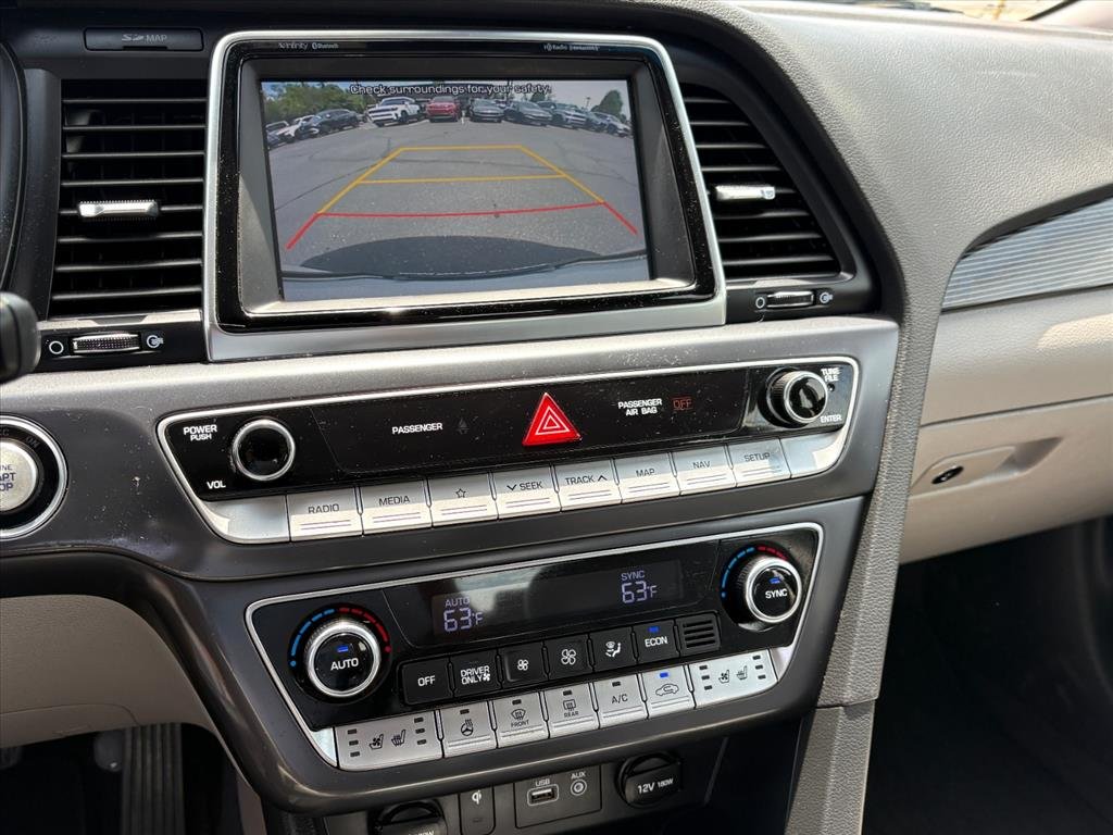 Used 2019 Hyper White Hyundai Limited image 8
