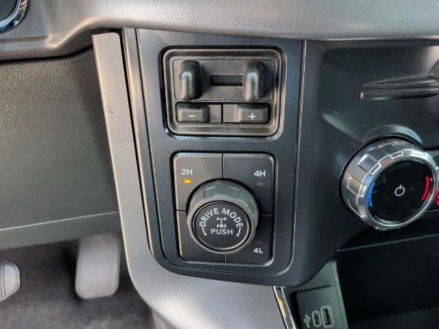 New 2026 Oxford White Ford XLT image 73