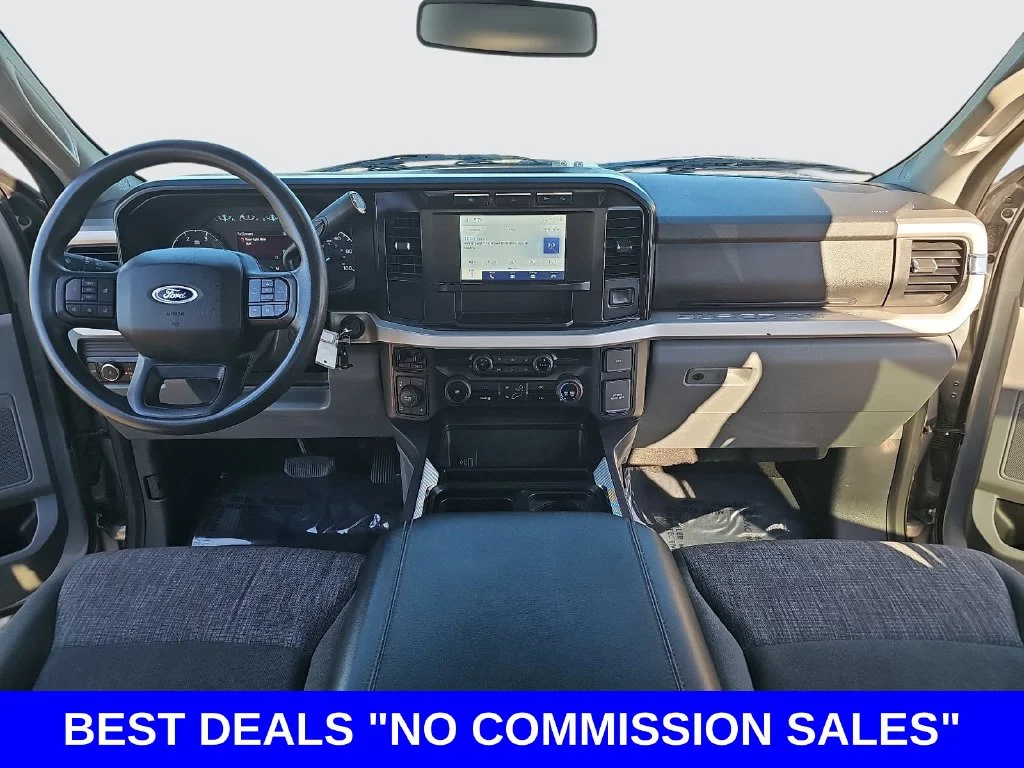 Used 2023 Iconic Silver Metallic Ford XLT image 9