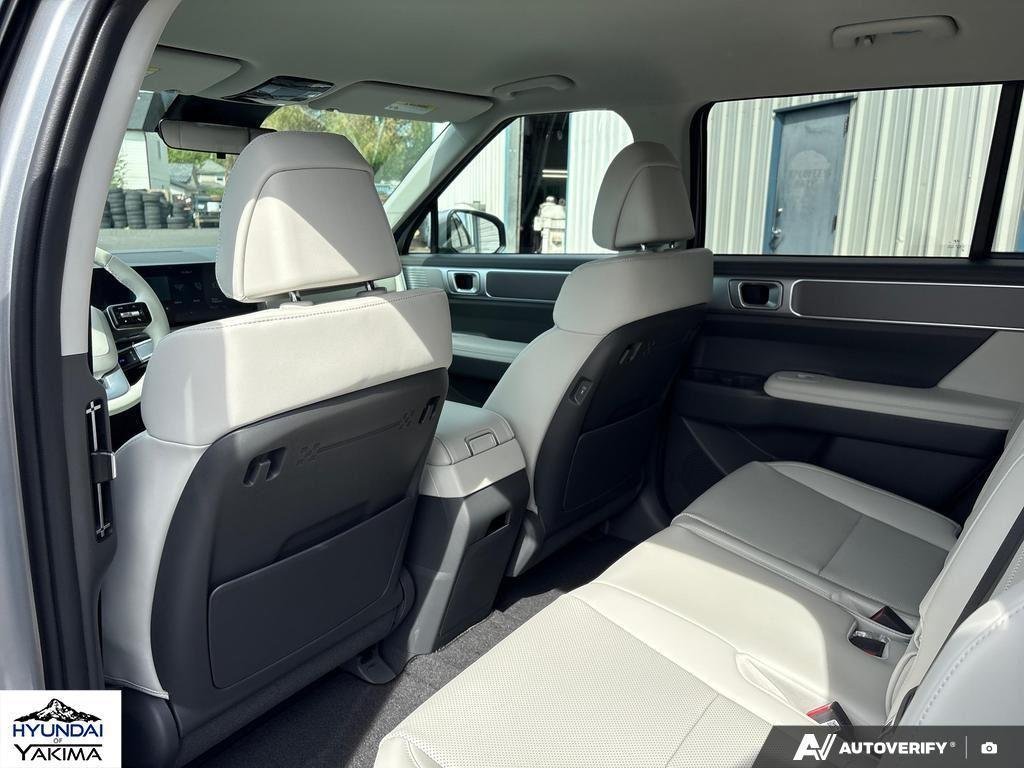 New 2026 Shimmering Silver Hyundai SEL image 23