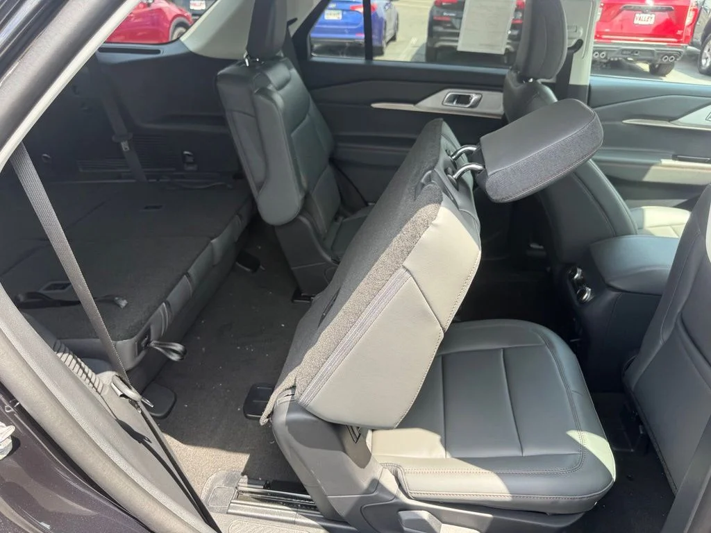 New 2026 Agate Black Metallic Ford Active image 57