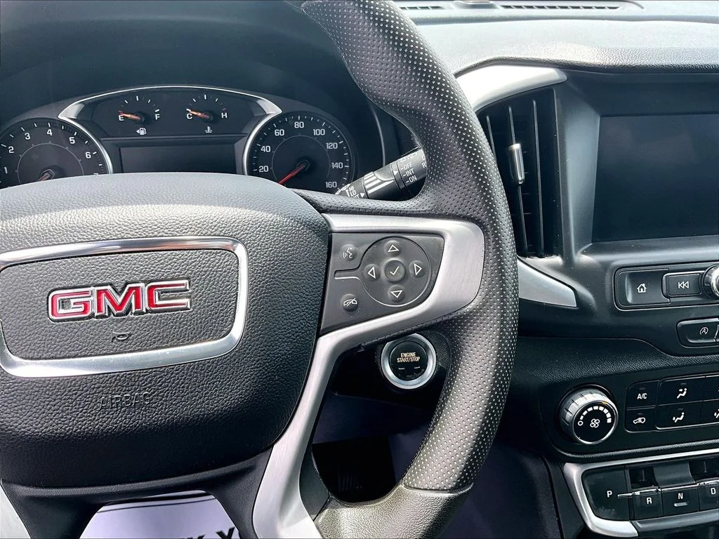 Used 2023 Silver GMC SLE image 18
