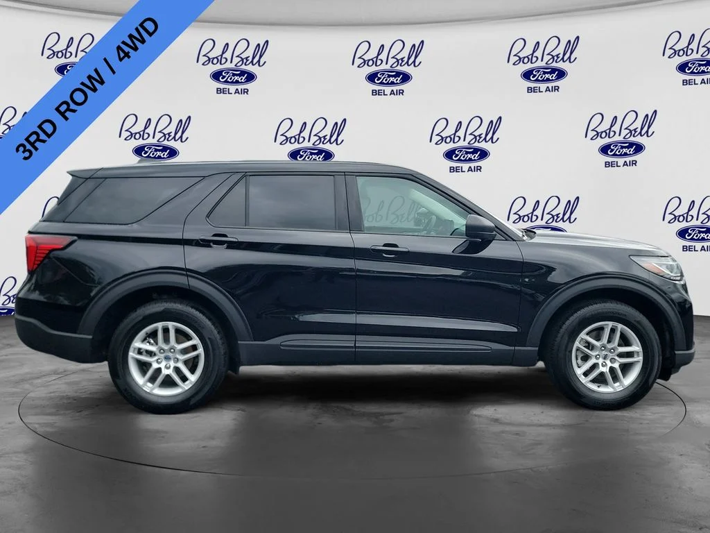 Used 2026 Agate Black Metallic Ford Active image 8