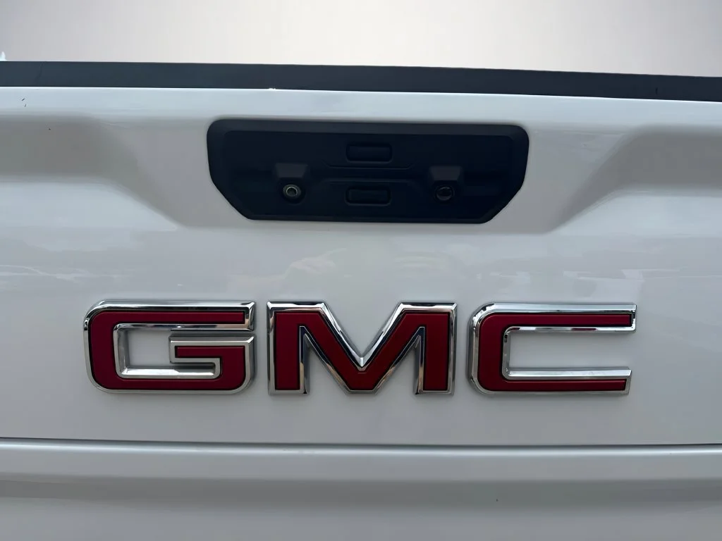 Used 2022 Summit White GMC AT4 image 36