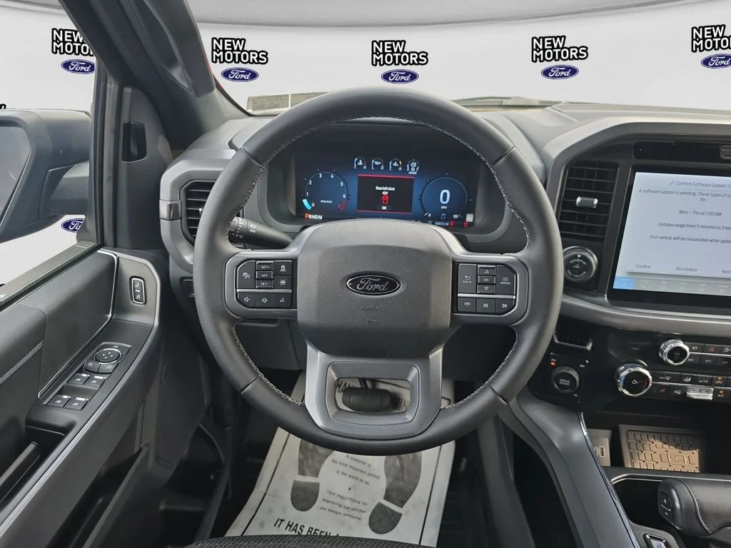 Used 2025 Black Metallic Ford XLT image 11