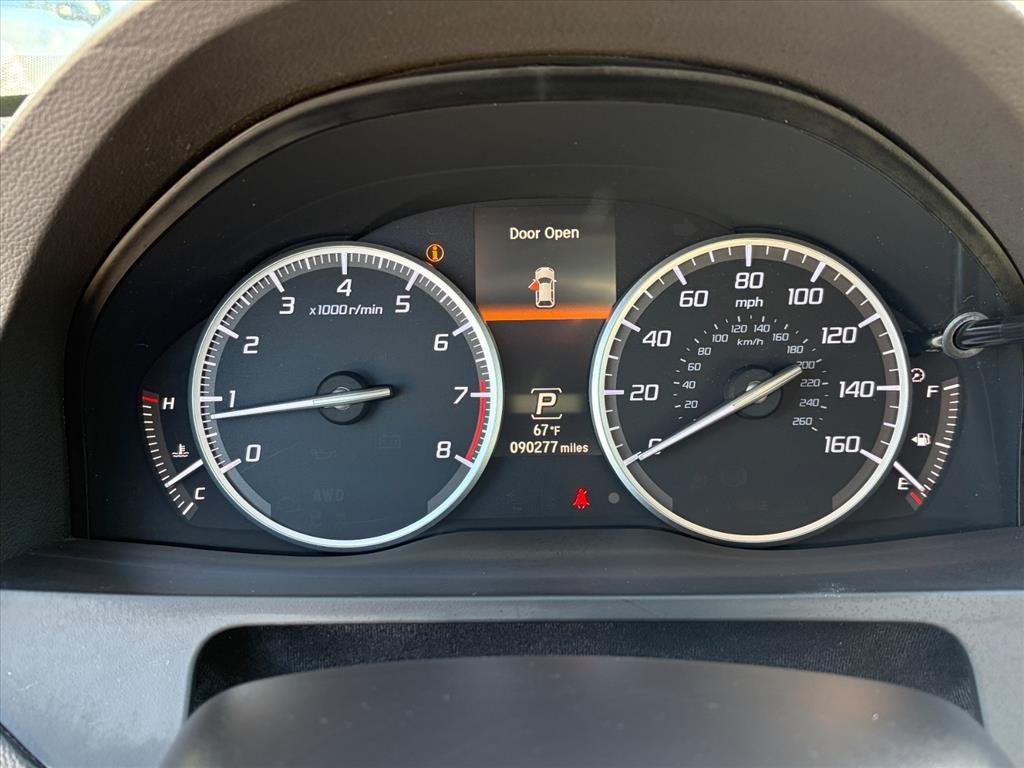 Used 2018 Lunar Silver Metallic Acura w/Advance image 9