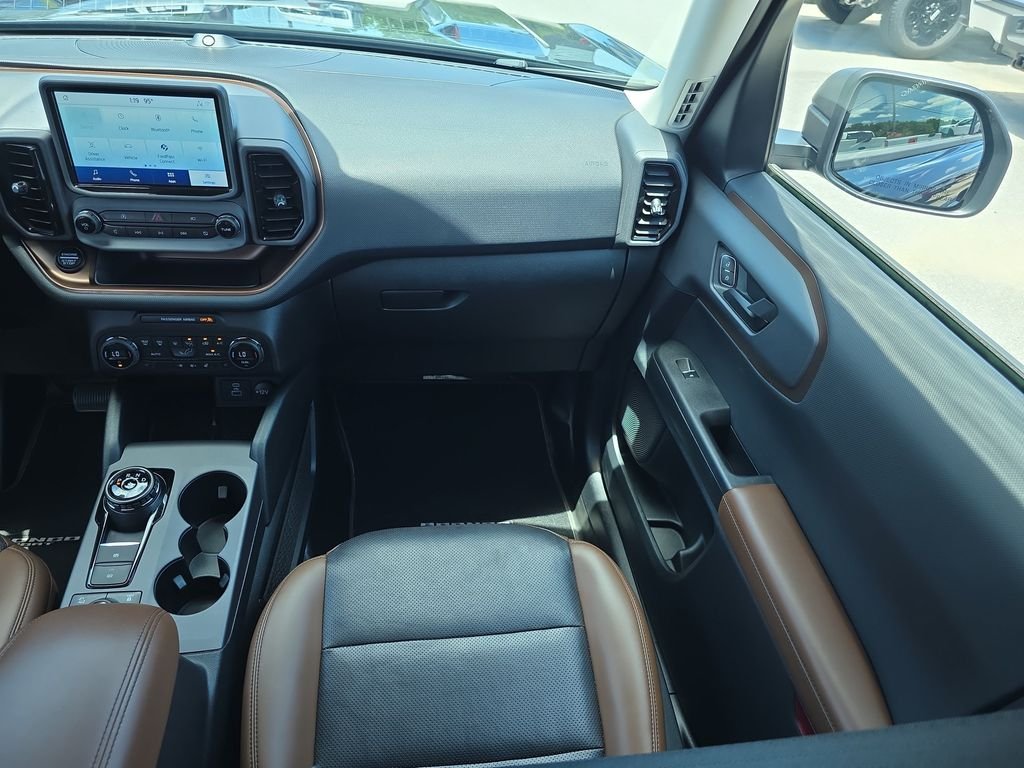 Used 2021 Blue Ford Badlands image 17