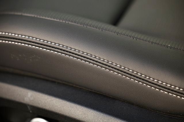 2026 Jaguar F-Pace R-Dynamic S - Photo 22