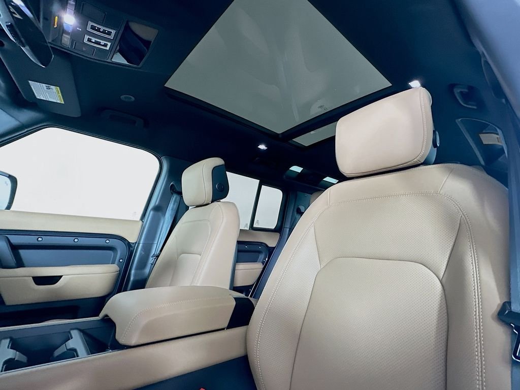 New 2026 Carpathian Grey LAND ROVER X-Dynamic SE image 16