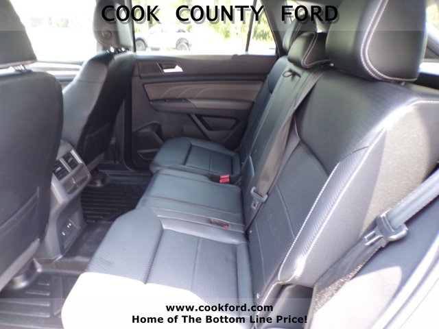 Used 2021 Pure Gray Volkswagen 2.0T SE w/Technology image 15