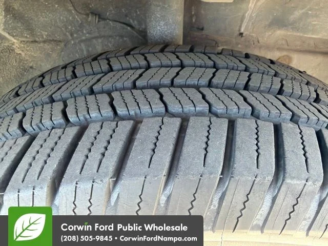 Used 2011 Black Ford XLT image 13
