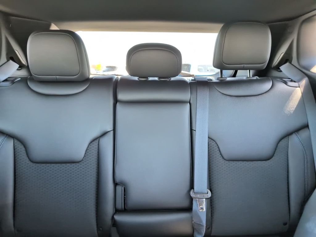 2026 Jeep Compass Altitude - Photo 25