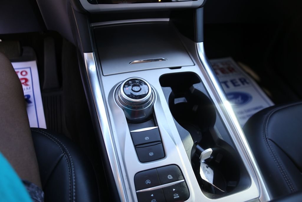 Used 2024 Gray Ford XLT image 13