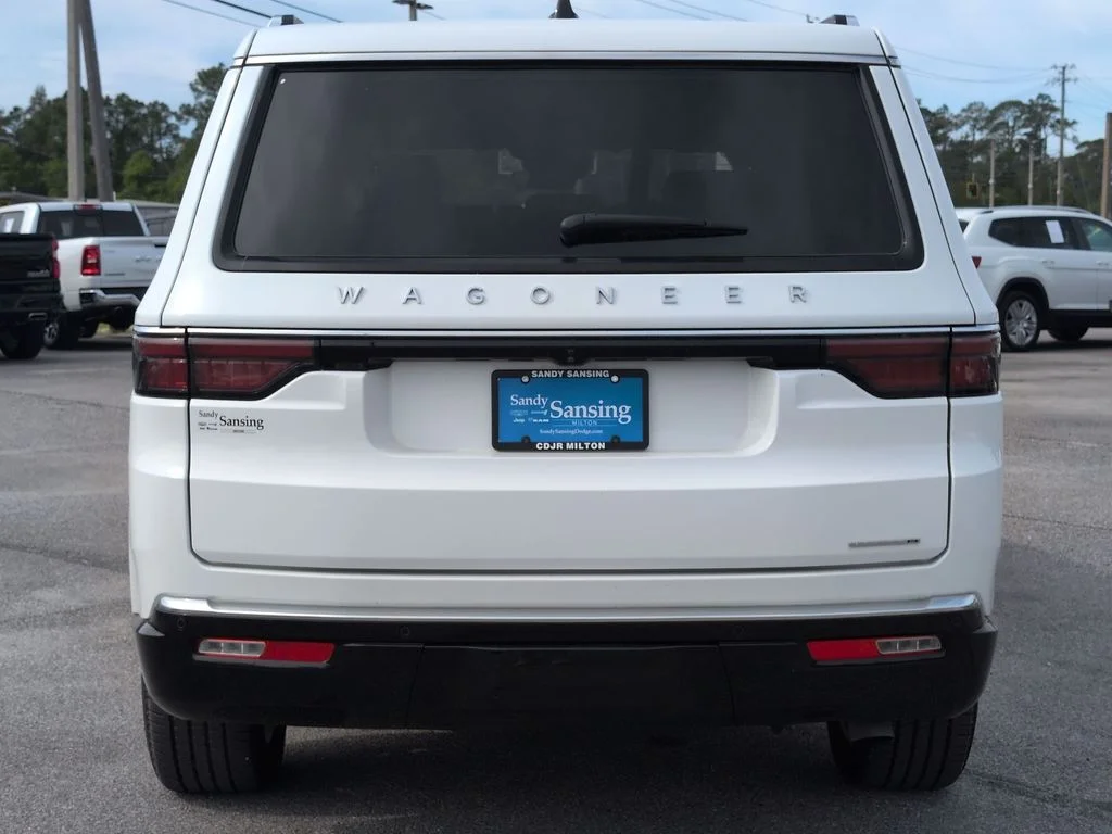 Used 2024 White Jeep Series III image 4
