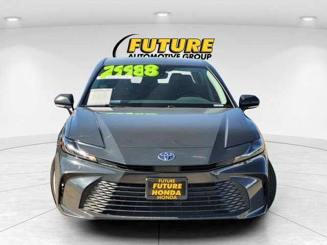 Used 2025  Toyota LE image 2