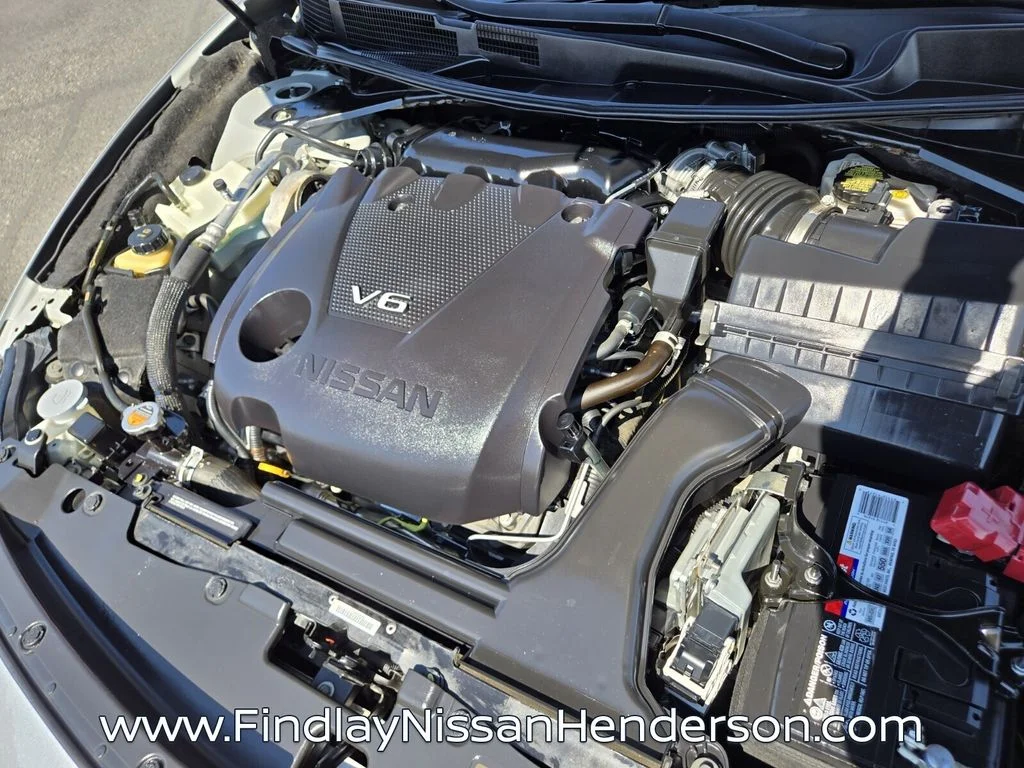 Certified Used 2021 Silver Nissan SV image 17