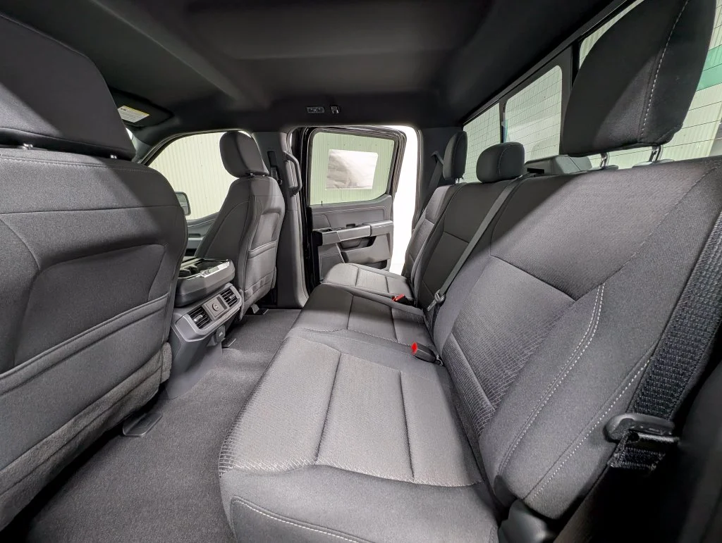 New 2026 Agate Black Metallic Ford XLT image 18