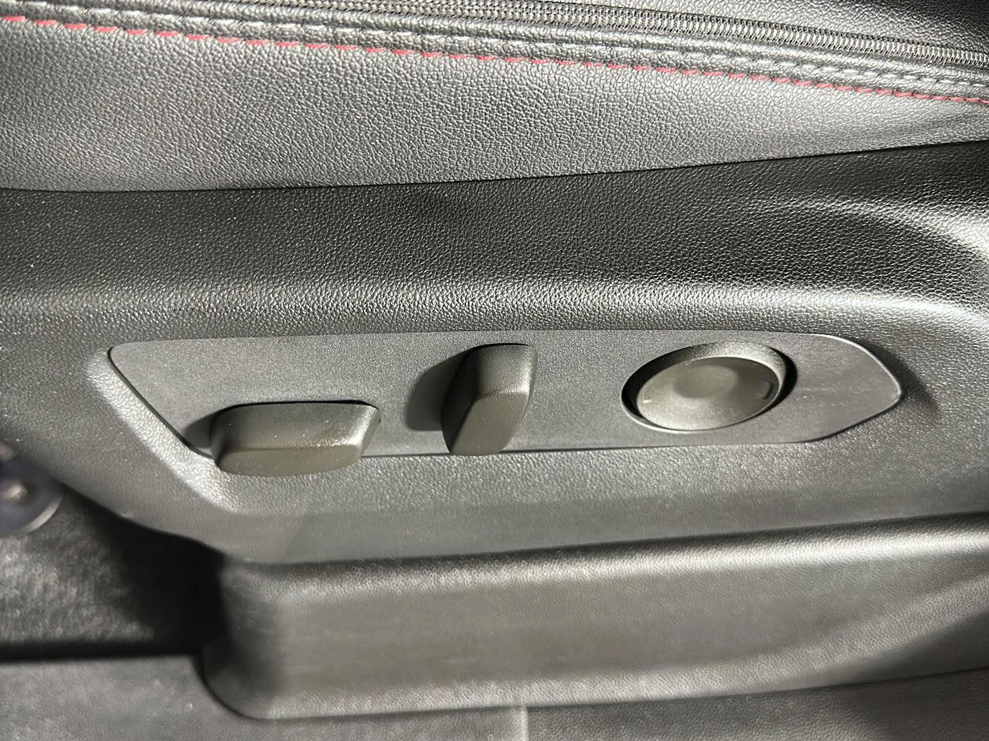 Used 2023 Sterling Gray Metallic Chevrolet RST image 23