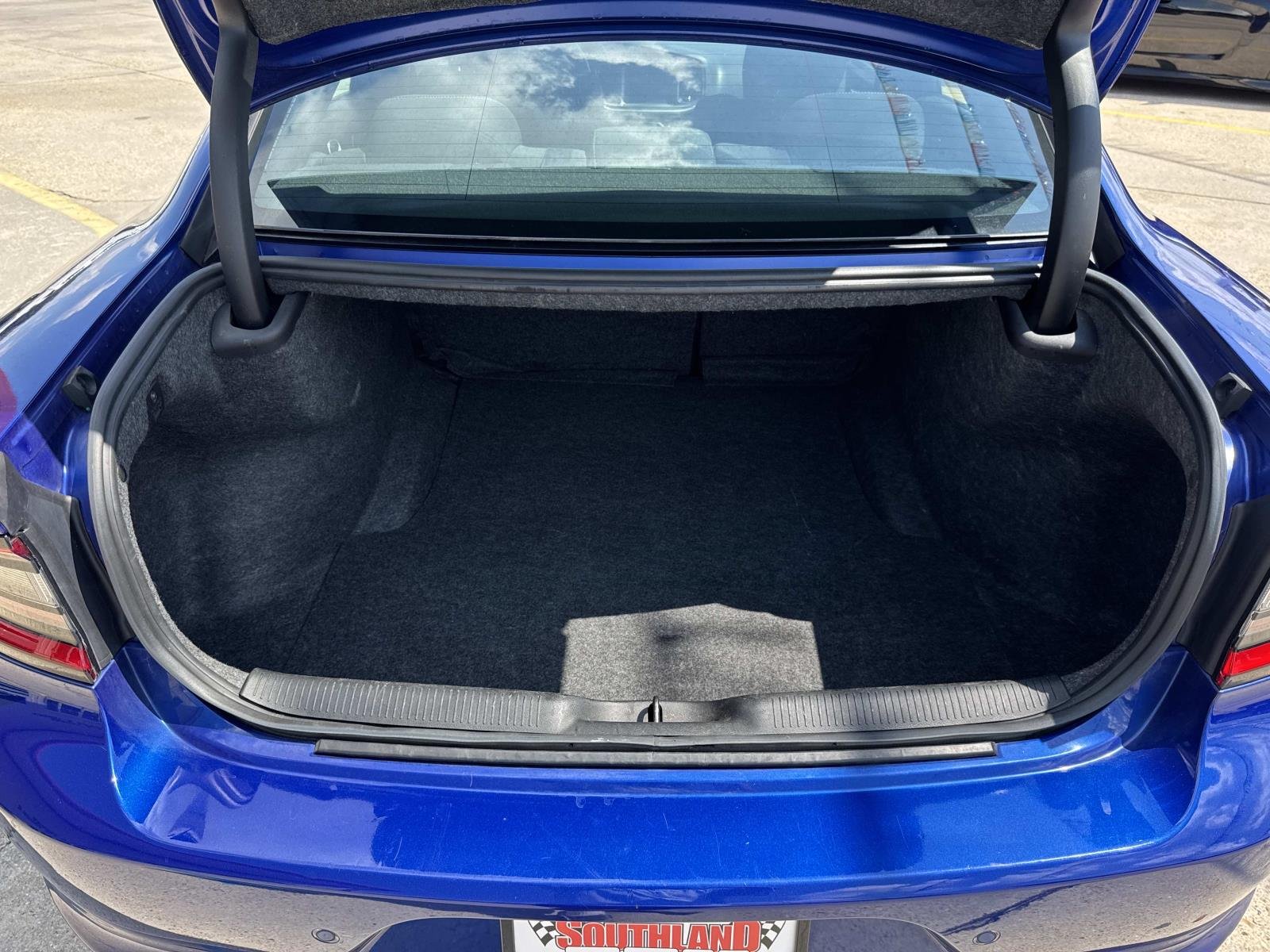 Used 2022 Indigo Blue Dodge SXT image 8