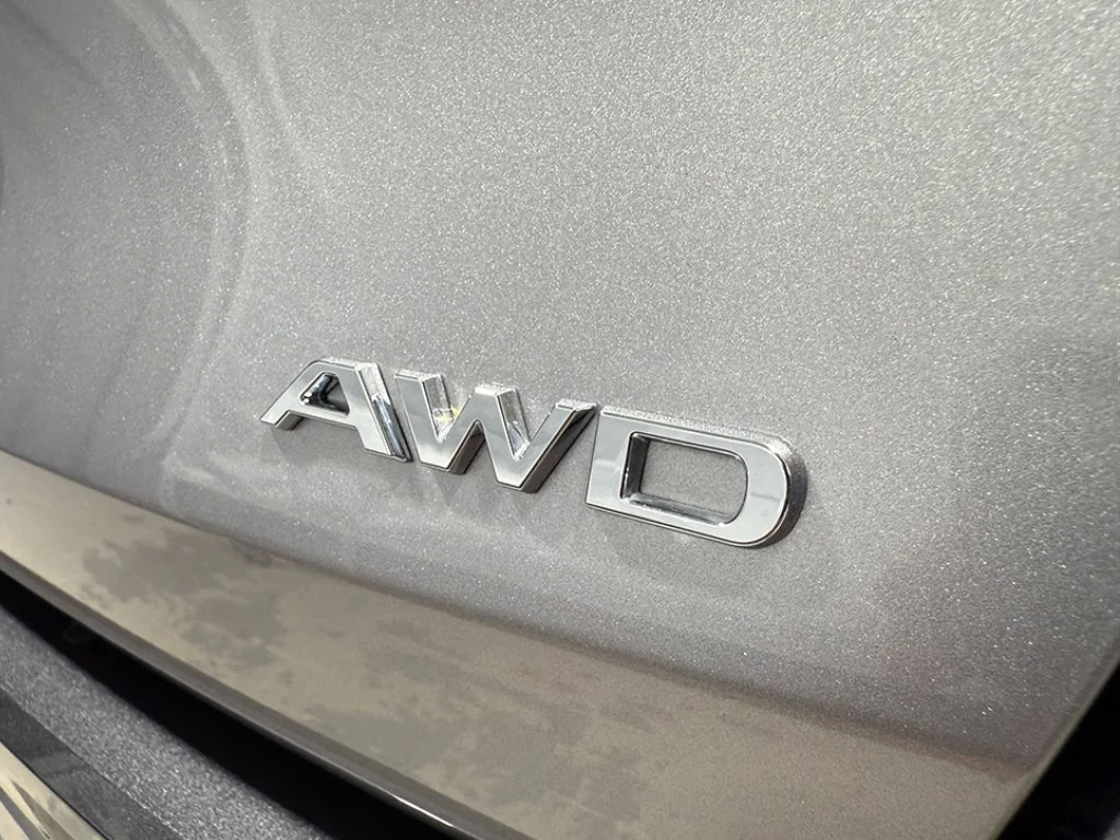 New 2026 Solar Silver Metallic Acura Base image 6