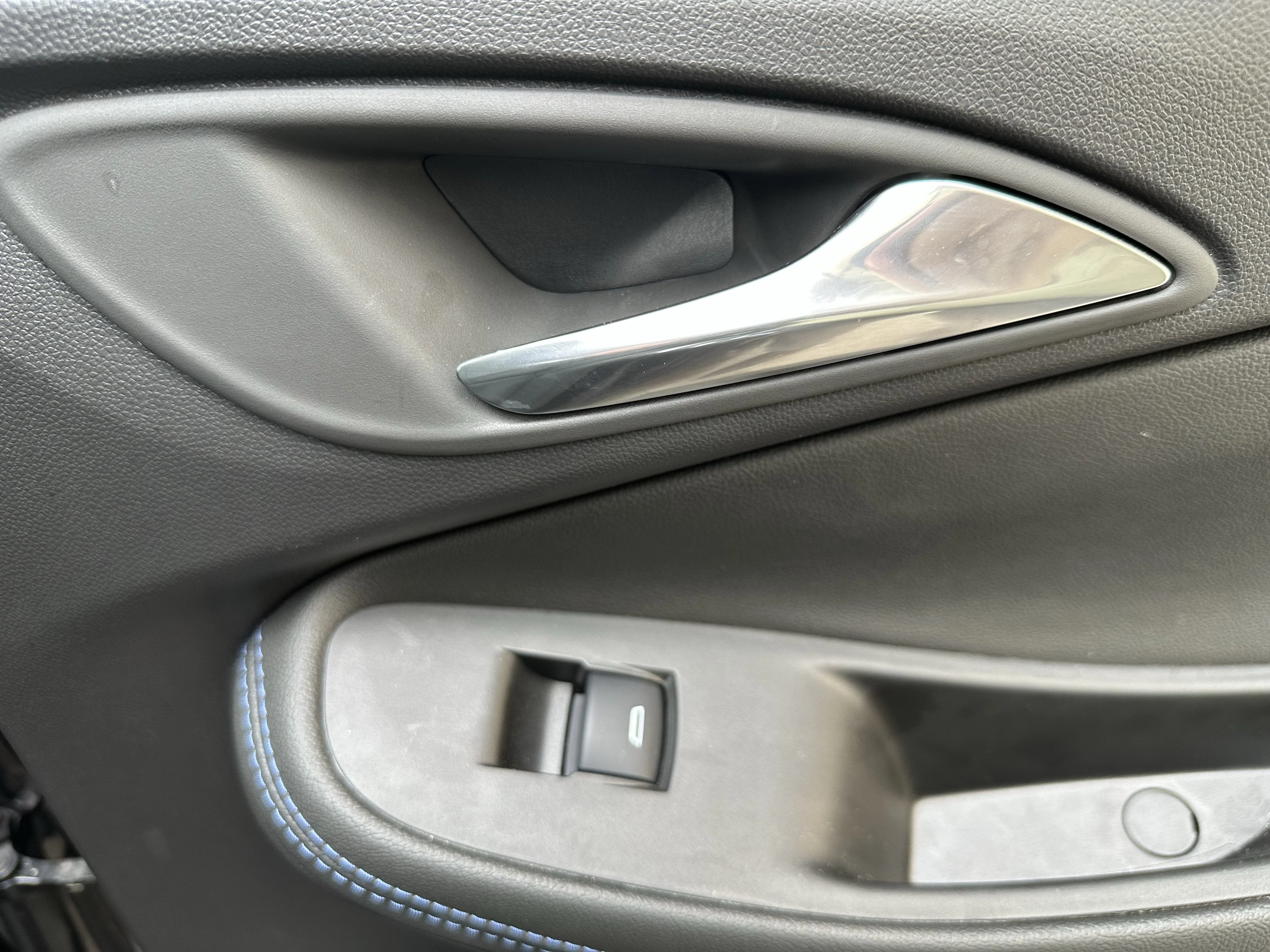 Certified Used 2026  Buick Sport Touring image 21
