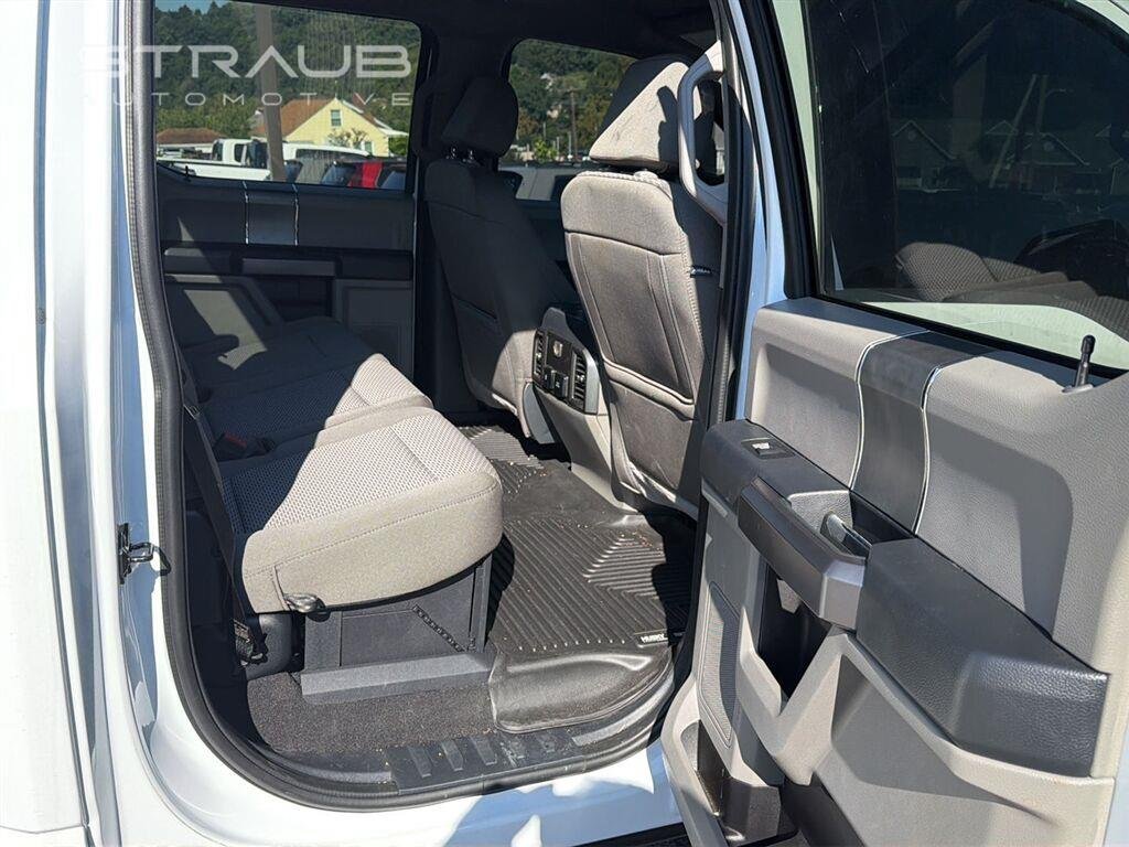 Used 2022 Oxford White Ford XLT image 8