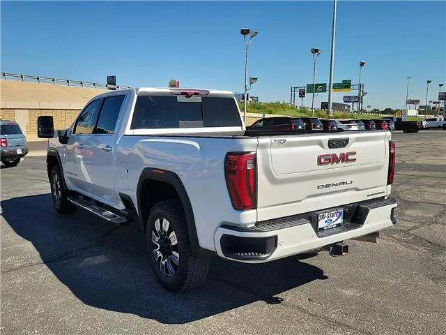 Used 2024 Summit White GMC Denali 4x4 Crew Cab 6.75 ft. box 159 in. WB image 2