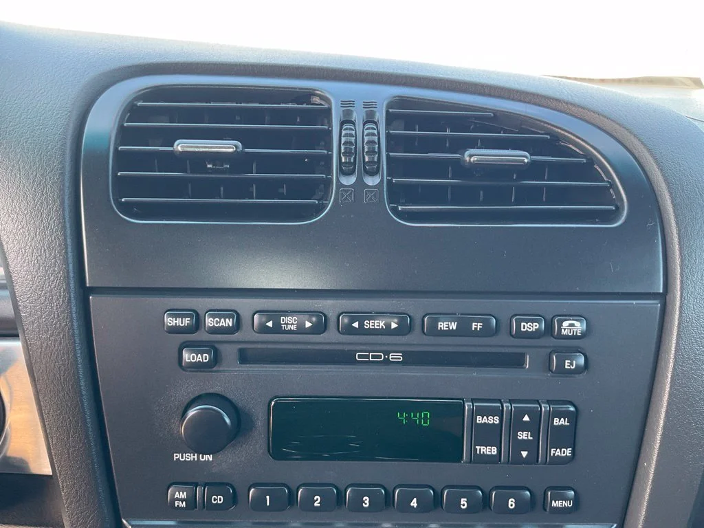 Used 2002 White Ford Base image 14