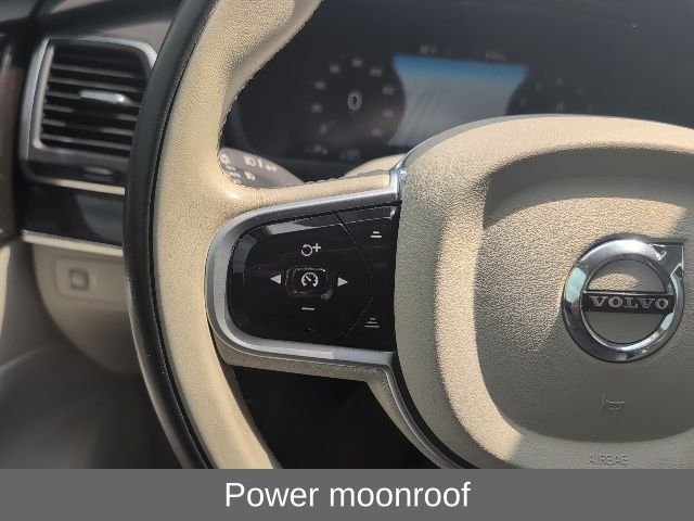 Used 2019 White Volvo T6 Momentum image 8