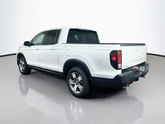 New 2026 Platinum White Pearl Honda RTL image 6