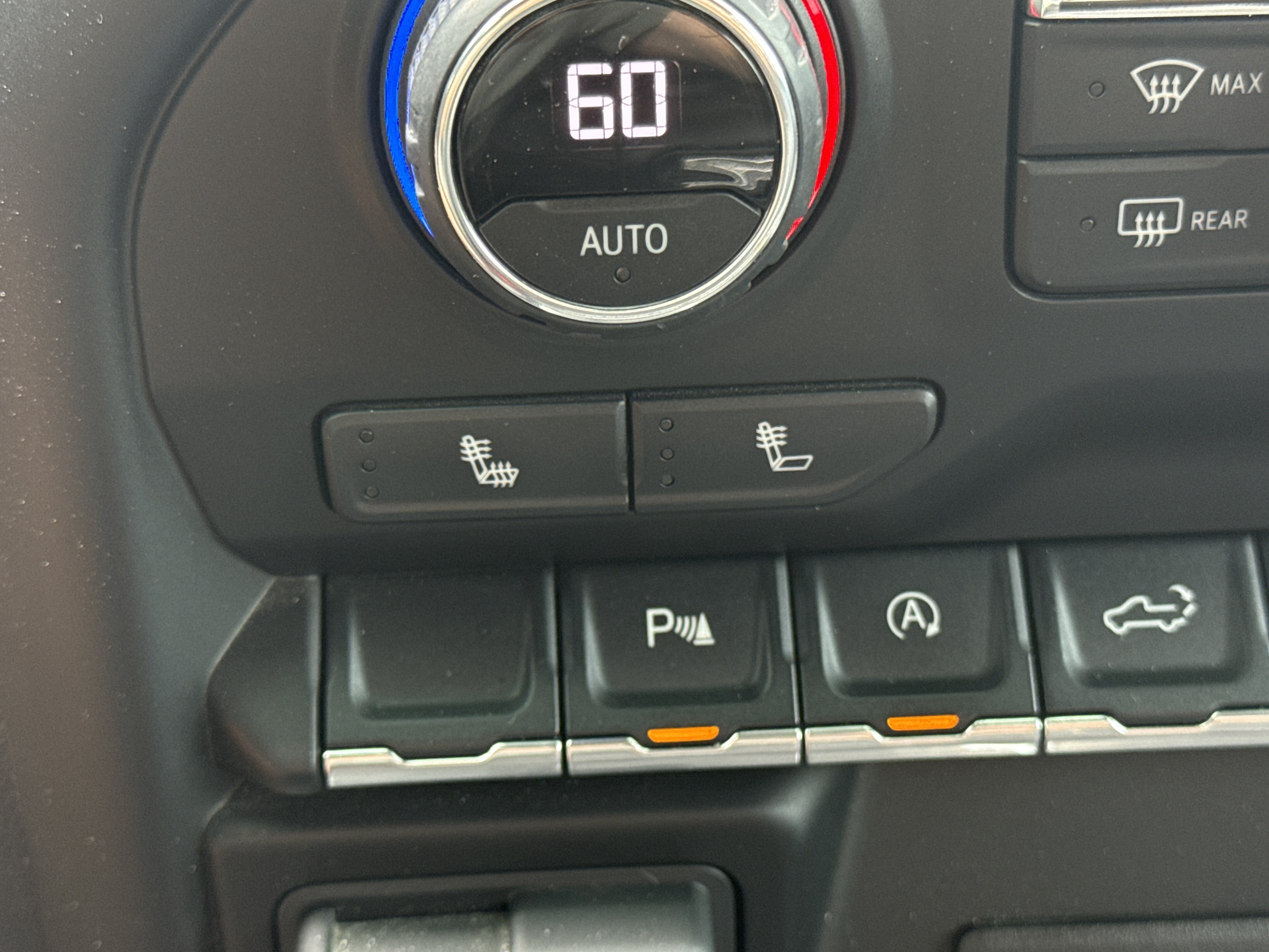 Used 2021 SATIN STEEL METALLIC Chevrolet LT Trail Boss image 17