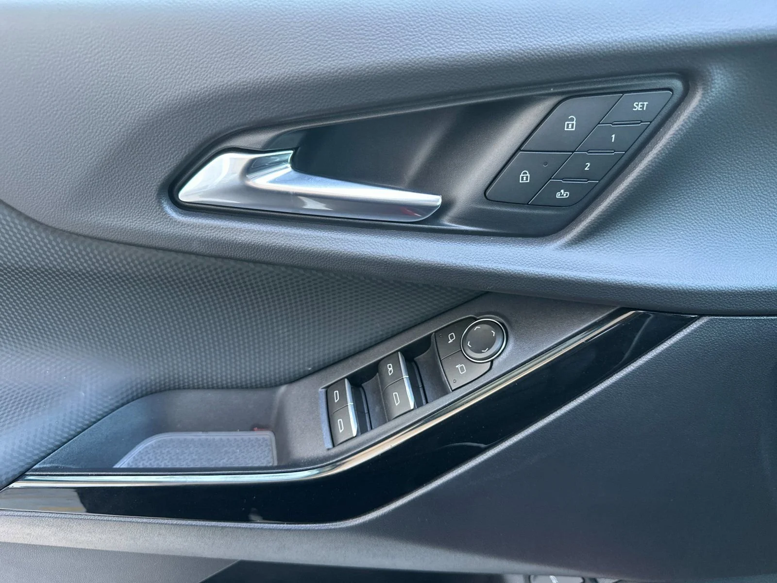 2026 Chevrolet Equinox RS - Photo 11