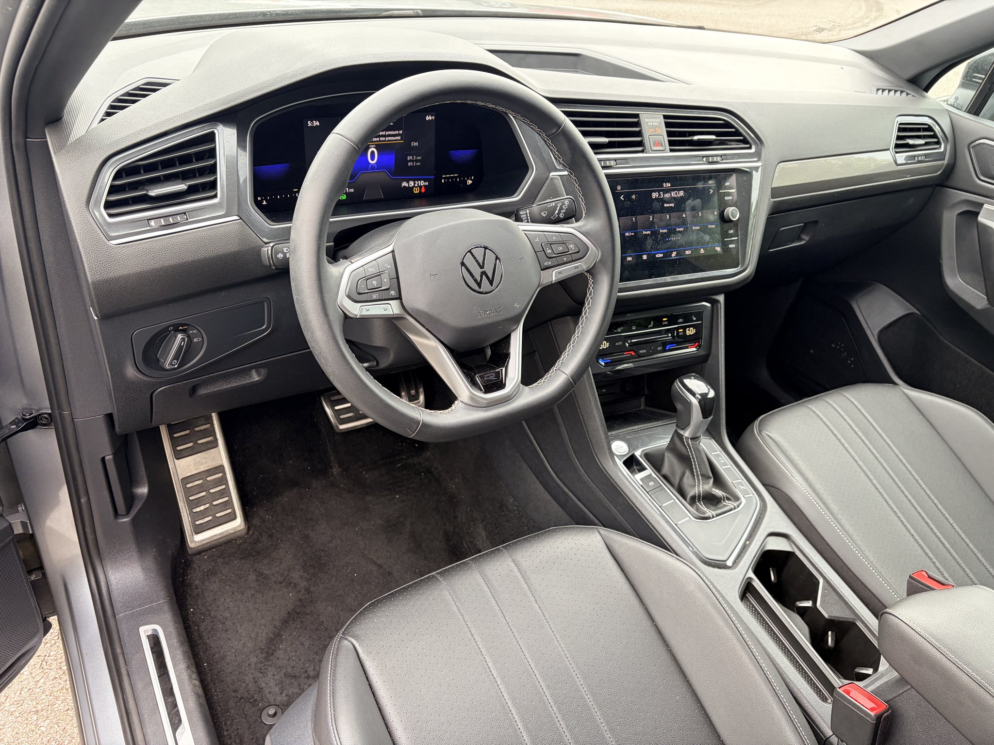Used 2023 Pyrite Silver Metallic Volkswagen SE R-Line Black image 11