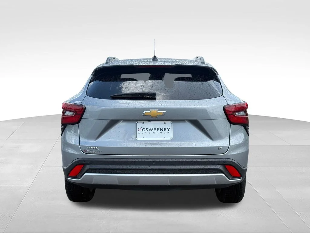 Used 2025 Gray Chevrolet LT image 26