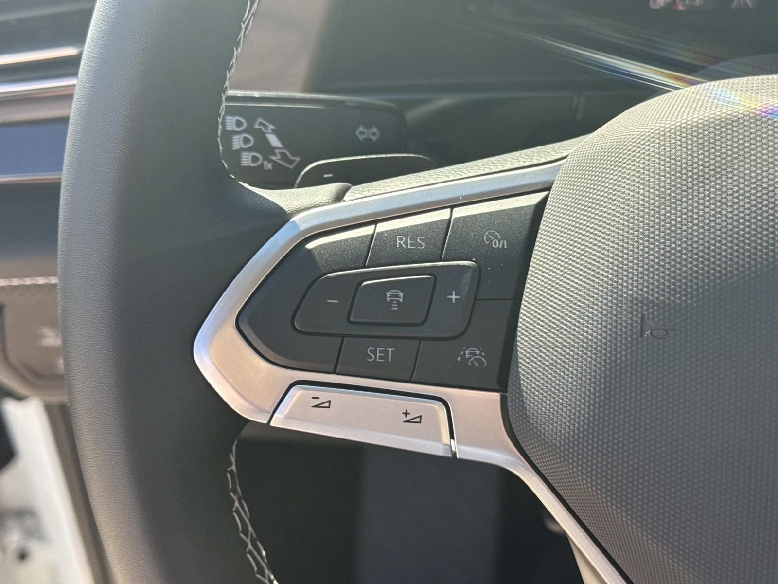 2026 Volkswagen Atlas SE w/Tech - Photo 16