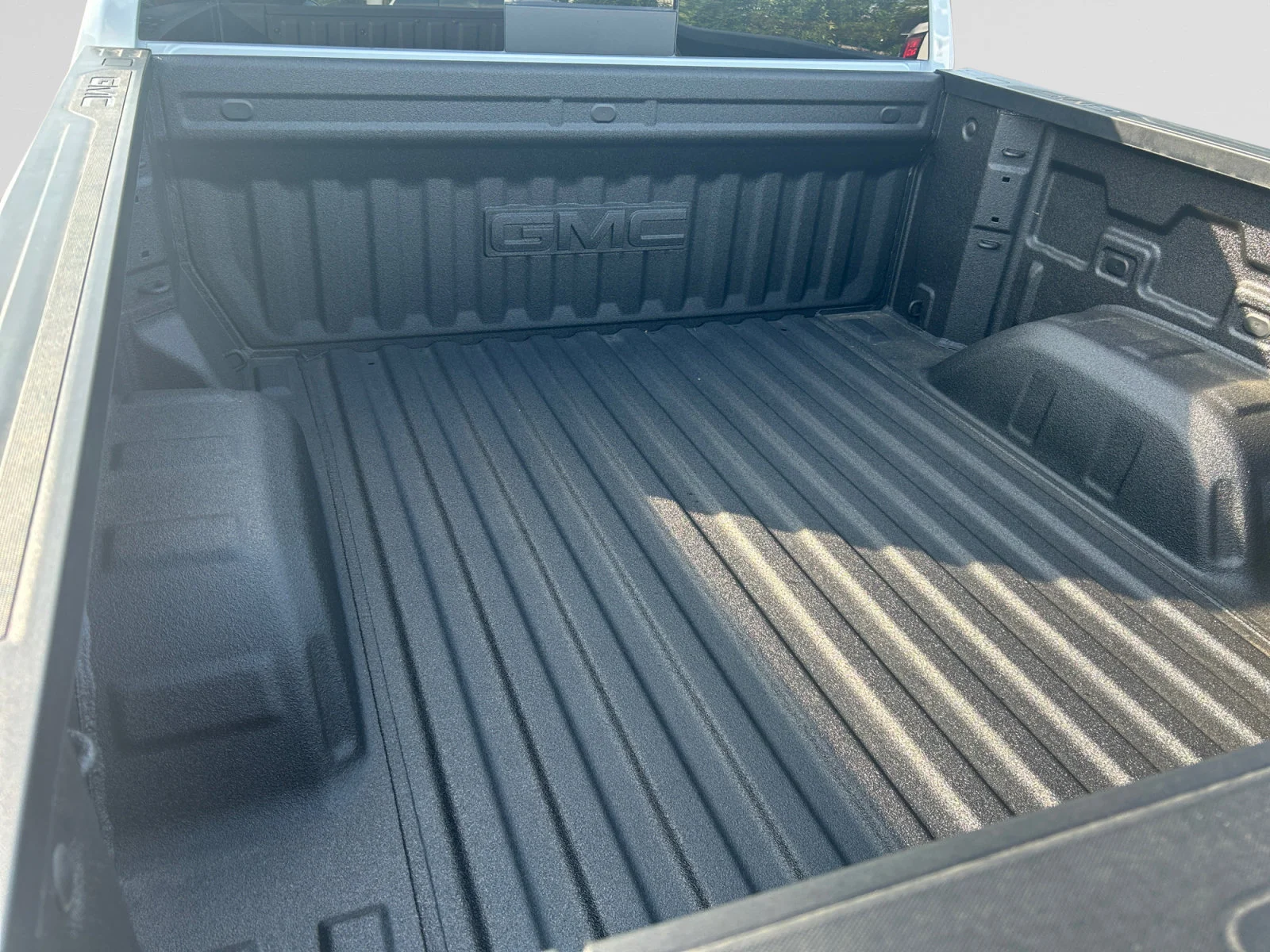 New 2026 Glacier White Tricoat GMC Denali image 10