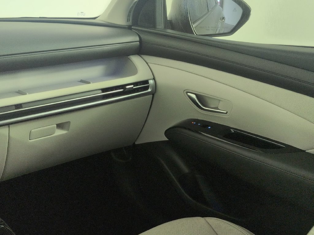 2025 Hyundai Tucson Limited - Photo 23
