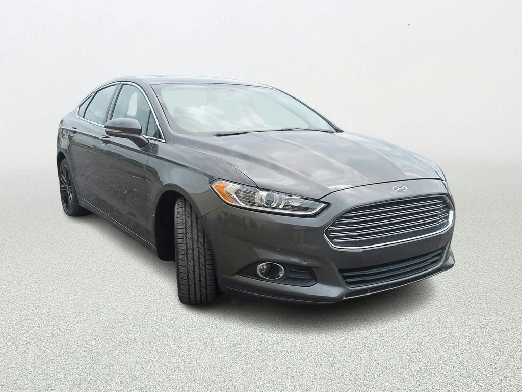 2016 Ford Fusion SE FWD's photo