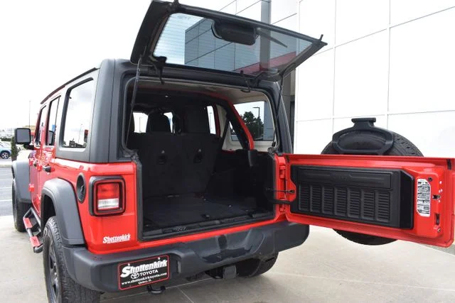 Used 2021 Red Jeep Unlimited Sport image 17