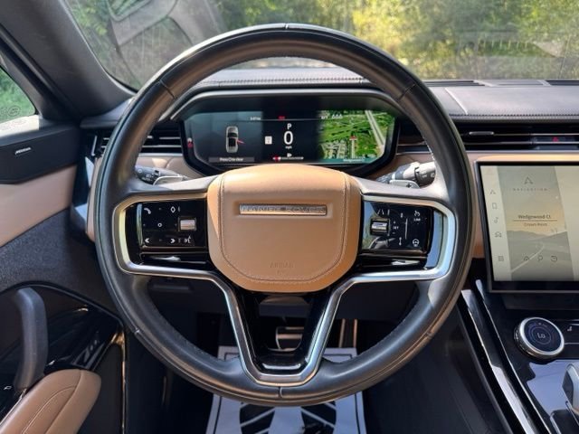 Used 2023 Santorini Black Metallic Land Rover SE image 22