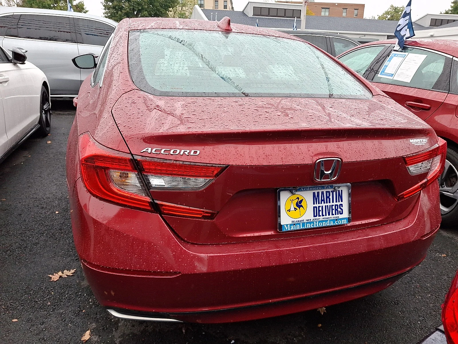 Used 2018 Radiant Red Metallic Honda LX 1.5T image 4