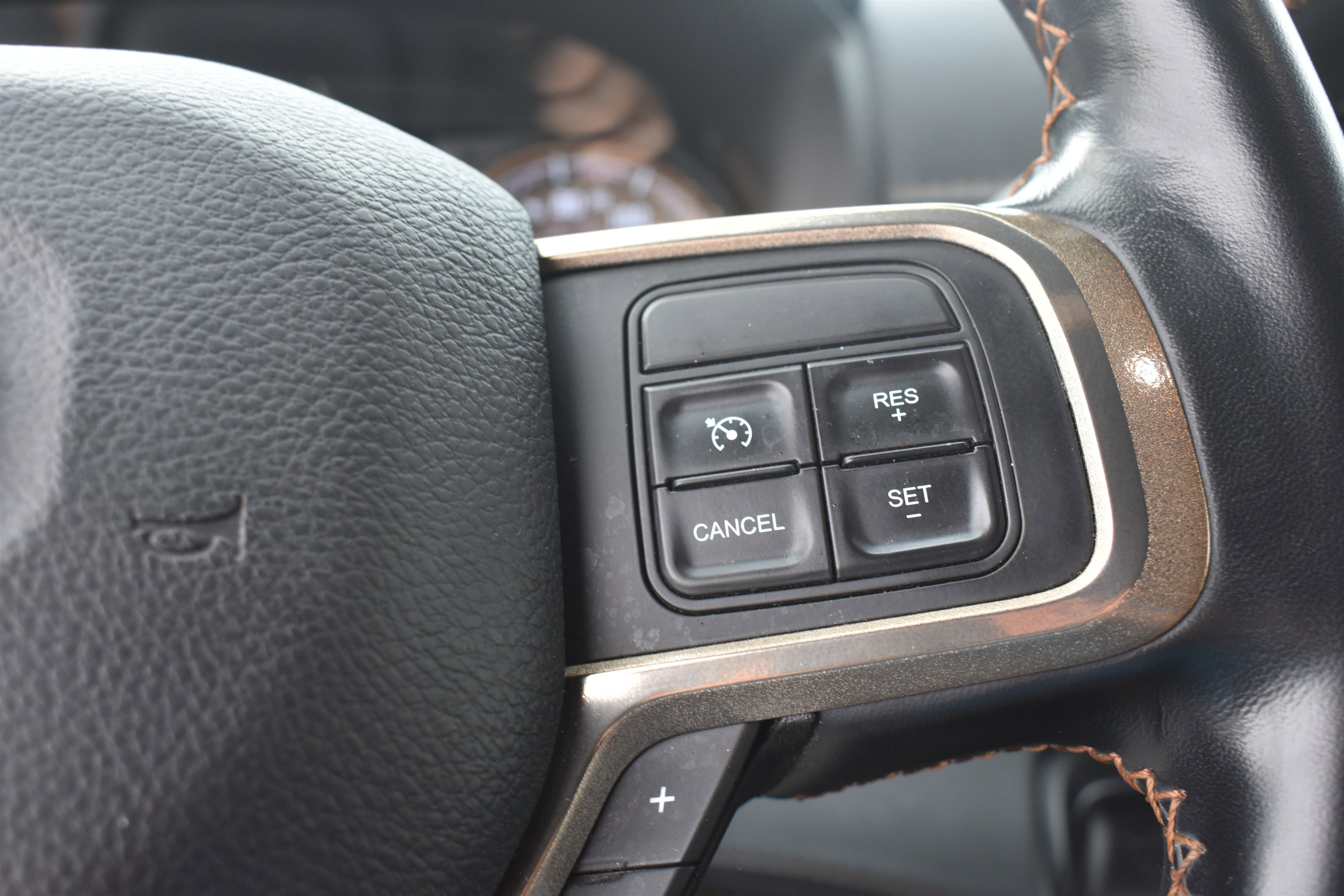 2022 RAM Ram 3500 Pickup Longhorn - Photo 25