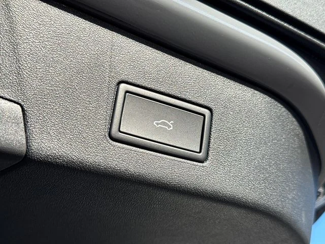 New 2026 Pure Gray Volkswagen Pro S image 15