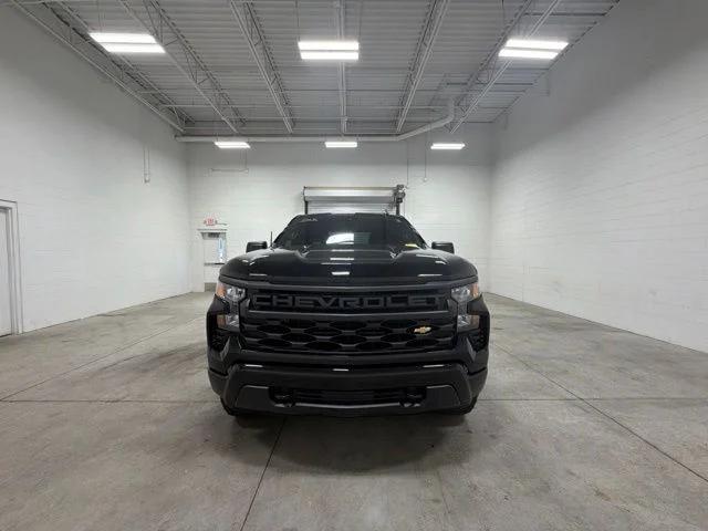 Used 2025 Black Chevrolet Custom image 2
