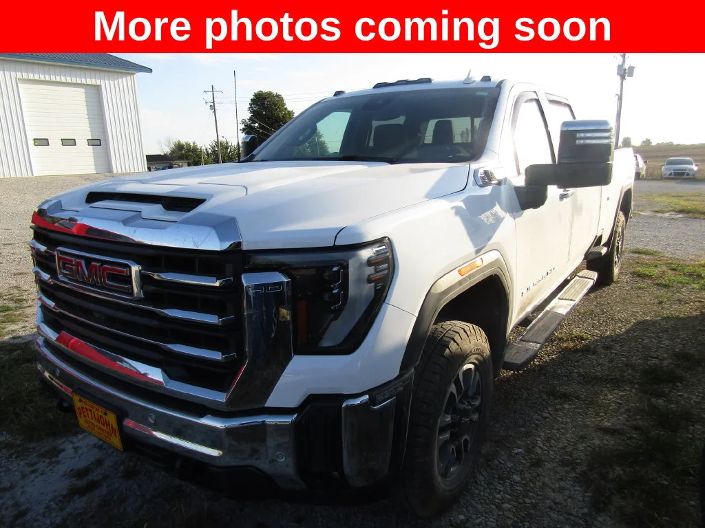 Used 2024 Summit White GMC SLT image 1