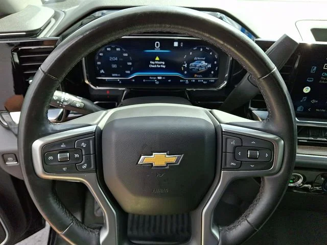 Used 2022 Gray Chevrolet LT image 19