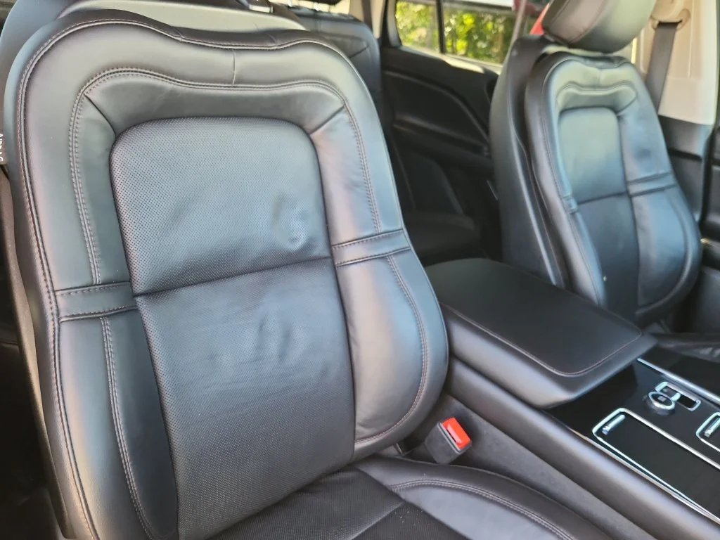 Used 2023 White Lincoln Grand Touring image 15