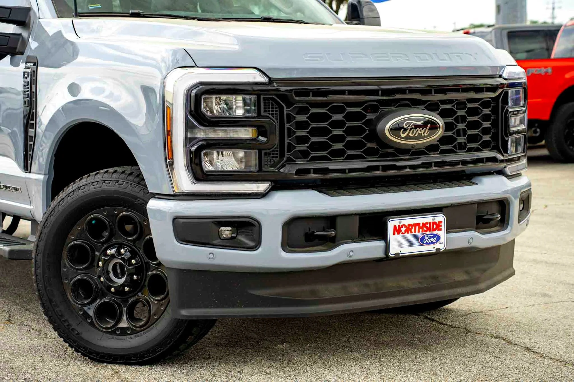 New 2026 Glacier Gray Metallic Tri-Coat Ford LARIAT image 3